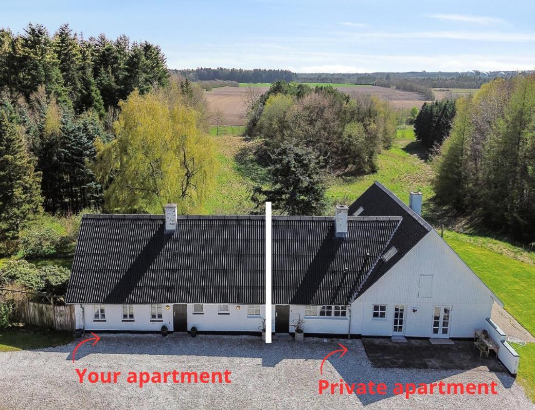 Charmerende Lejlighed Pa Landet Med Privat Skov Bjergby ภายนอก รูปภาพ